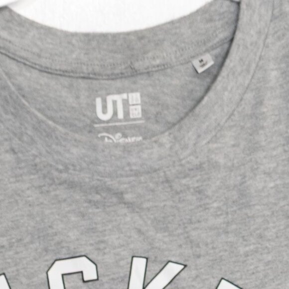 Mickey Mouse Size M Graphic Gray T-Shirt By Uniqlo 100% Cotton For Adults - Picture 2 of 8